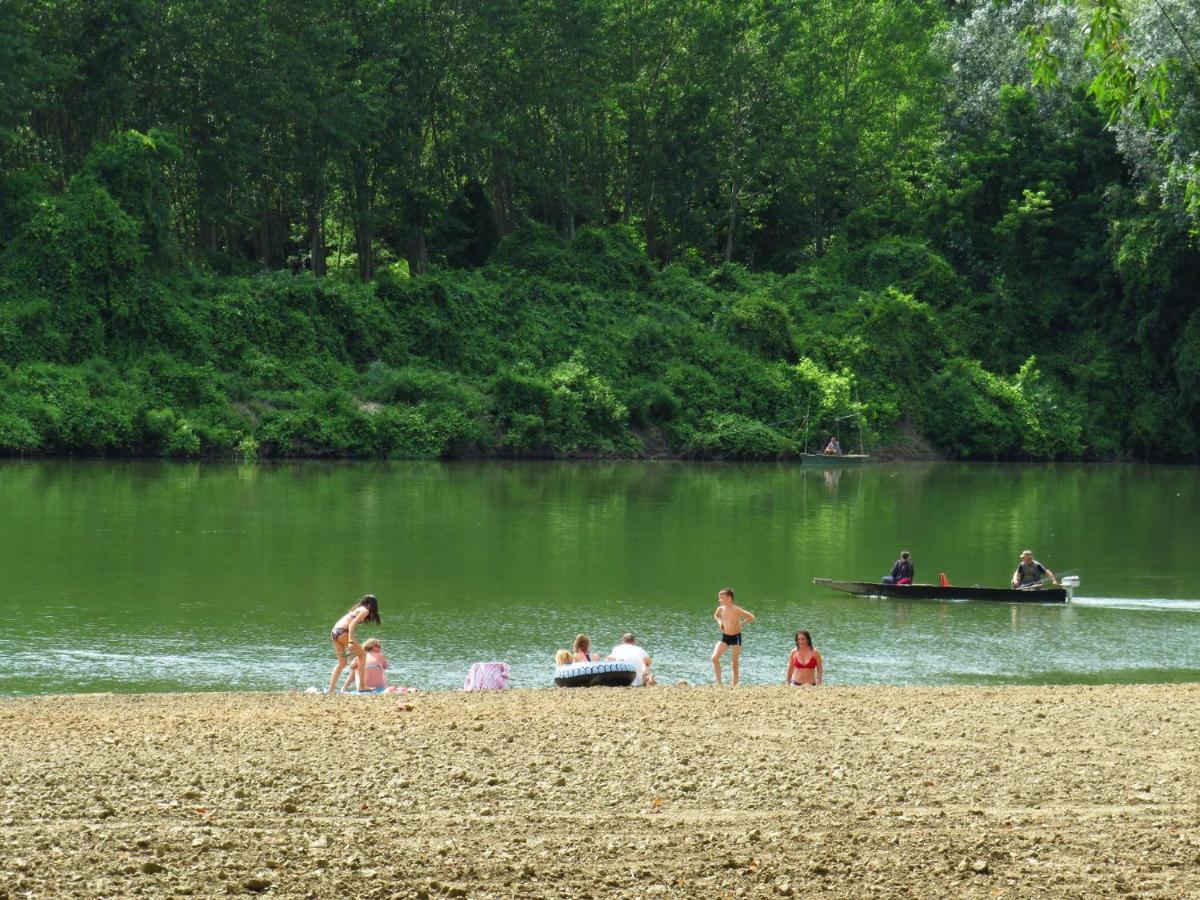 Oeko Kemping Es Glamping Tiszadada Екстер'єр фото